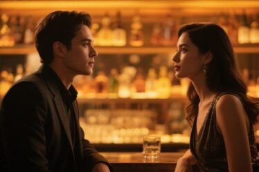 👀 Mastering the Art of Eye Contact: How to Flirt With Anyone Using Just Your Eyes