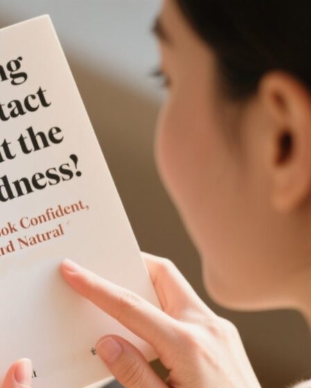 Mastering Eye Contact Without the Awkwardness: How to Look Confident, Warm, and Natural 😊