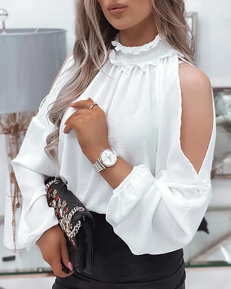 Stylish Tops To Pair With Your Black Leggings