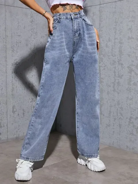 Make Your Green Camisole A Head Turner