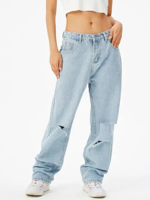 What To Wear That Pairs Well With Floral Shirt