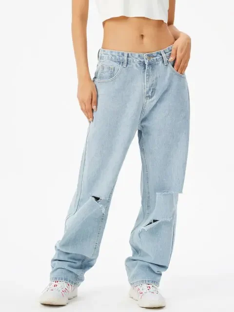 What To Wear That Pairs Well With Floral Shirt