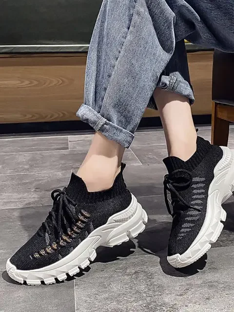 Gym Outfit Worn by Hailey Bieber