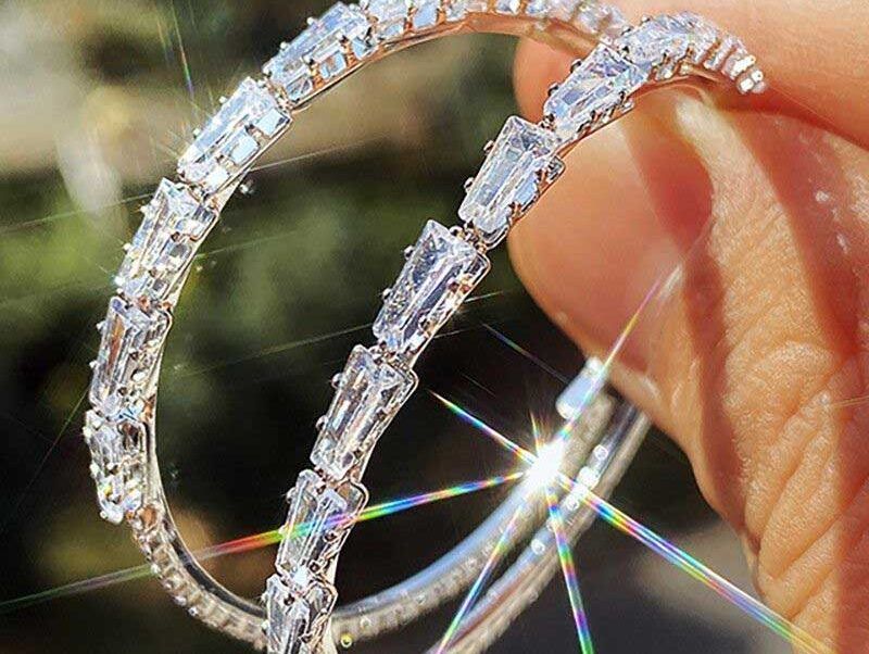 Accessories That Every Woman Over 50 Should Have