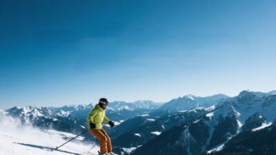 Best Ski Quotes That Capture the Magic of the Mountains Thumbnail