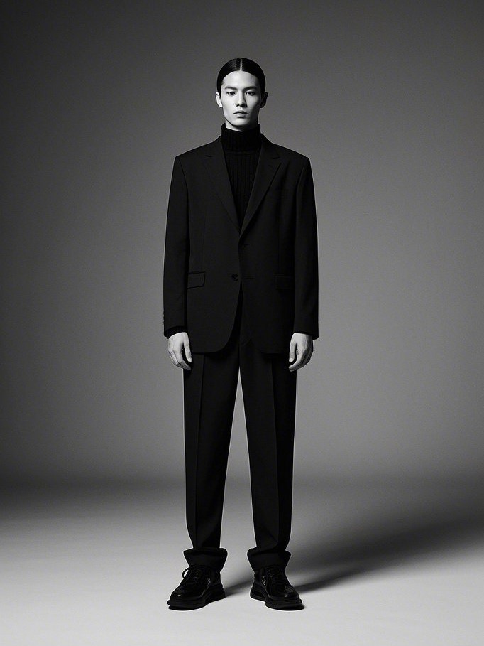 5. Monochrome Magic: All-One-Color Looks